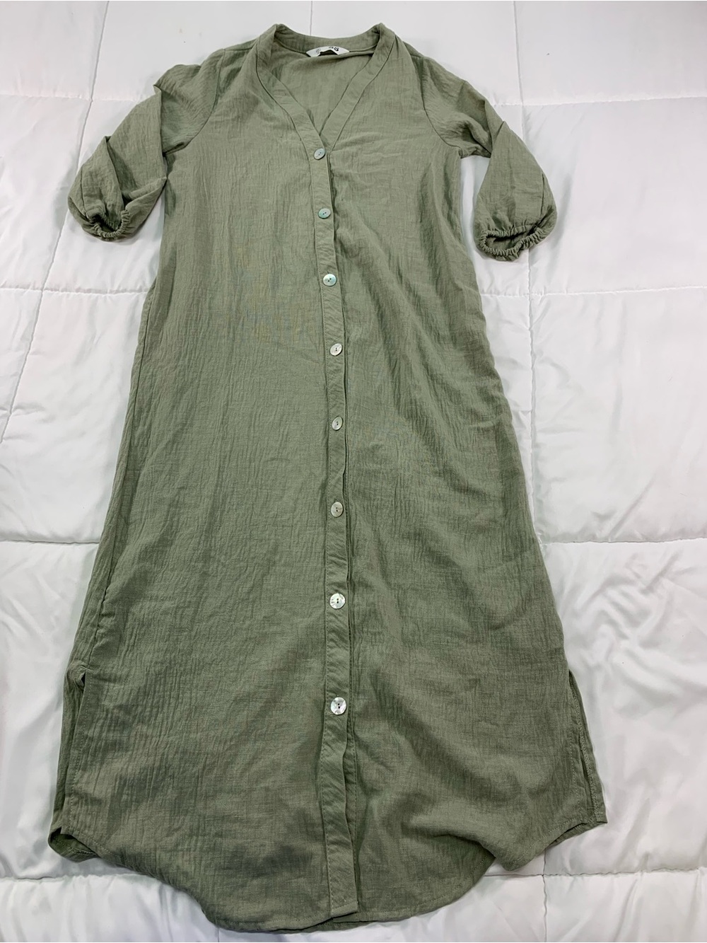 Pre-loved Oakridge button up dress size SS